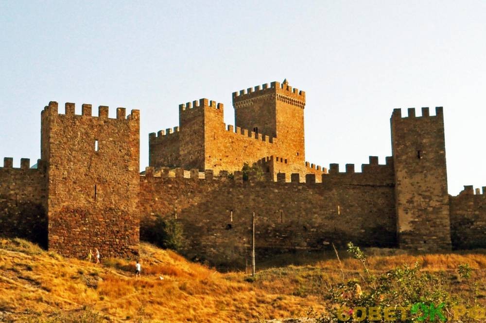 Генуэзская крепость в Судаке (Крым)
