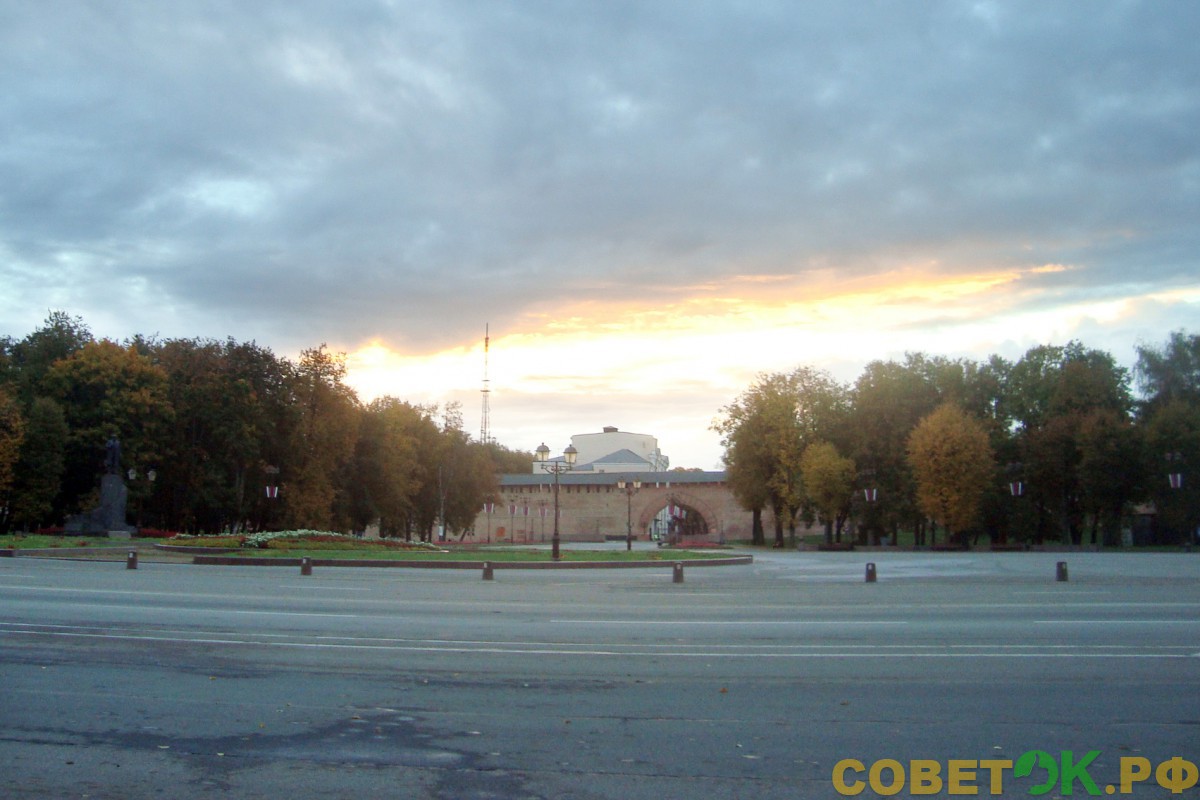 1  ворота в Новгородский Кремль