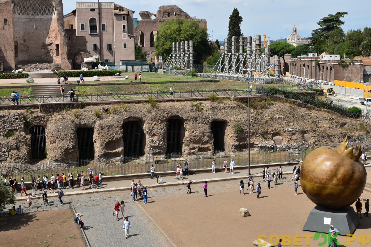 11 Рим памятник – гранат
